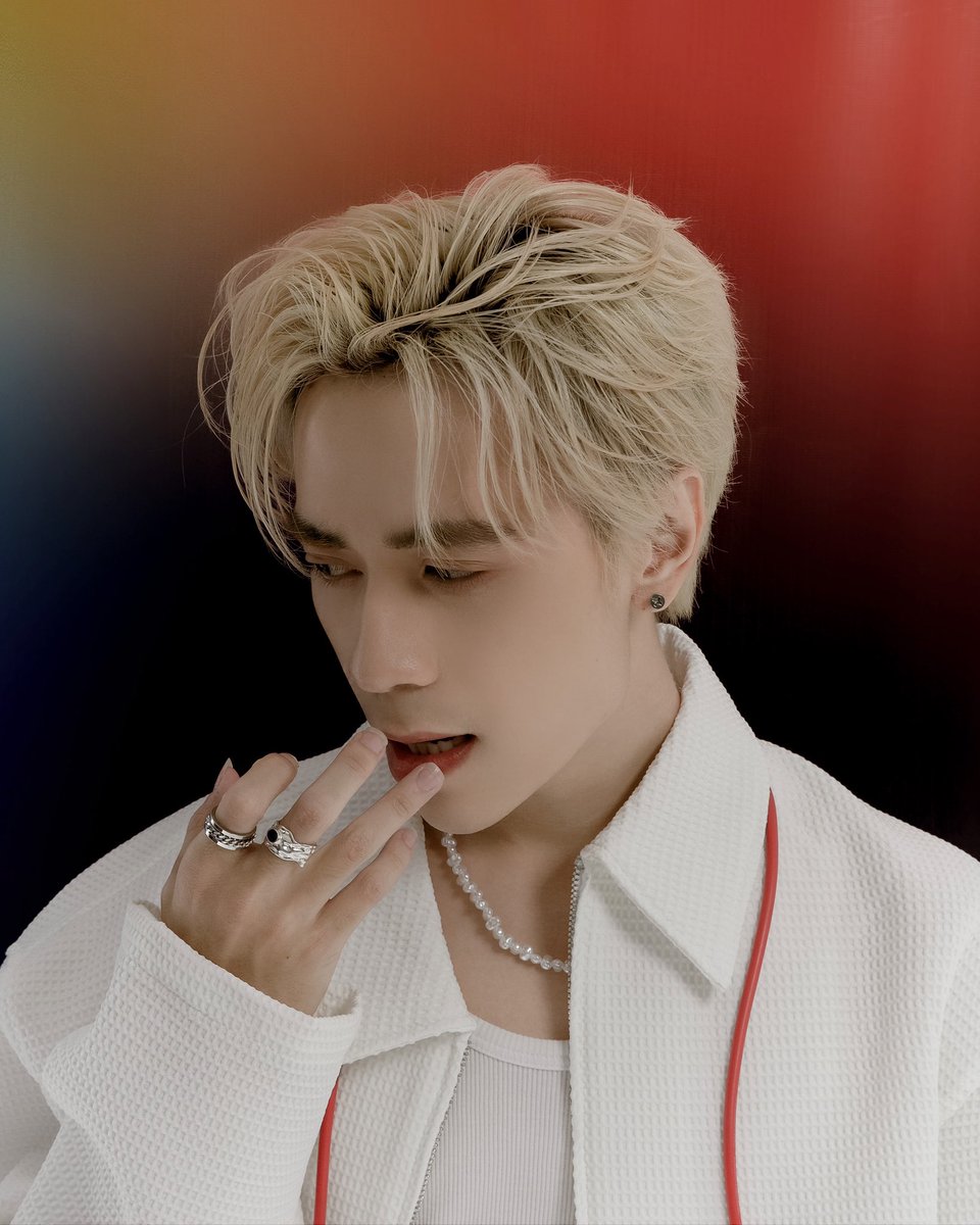 QH_MasterD's tweet photo. “More
Energy
Everyday when
Thinking about you.”

Full 🖇: https://t.co/8G1zgRLxe7

#QuangHungMasterD #Ad https://t.co/qlykr22Ckj