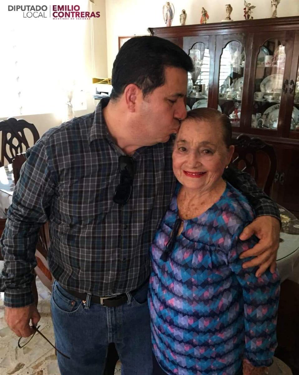 EmilioCMDE's tweet photo. Es una maravilla tener la oportunidad de contar con el amor de una madre. Es el mejor bálsamo que el ser humano puede tener, pues se traduce en consejos, guía de vida, palabras de aliento, respeto a la familia y motivos para esforzarnos más. (1/2) https://t.co/doW3479CqX