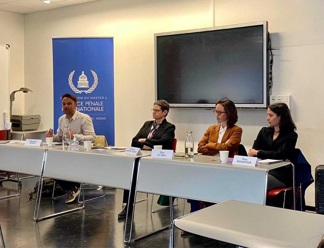 L’Association du Master 2 Justice pénale internationale souhaite remercier très chaleureusement les intervenants de la table ronde sur l'écocide : Pascale Martin-Bidou, Sébastien Mabile, Élise LE GALL et Théa Boufour.  
<a href="/AssasTribunes/">Tribunes Assas</a> @Assas_E <a href="/AssasUniversite/">Panthéon-Assas université</a> 🌍
