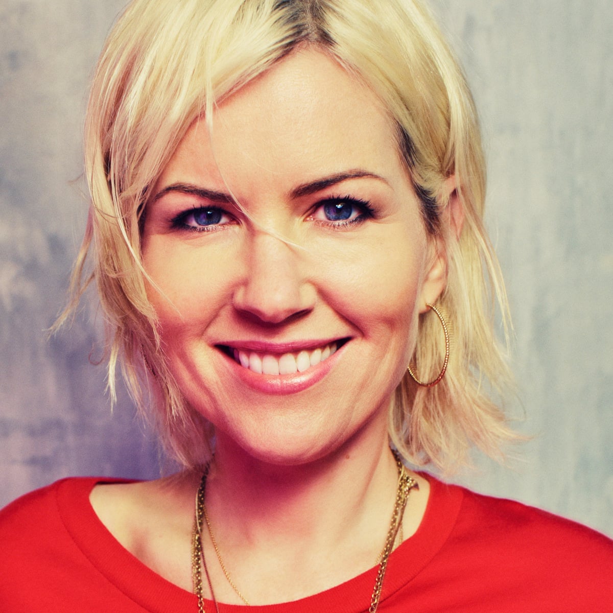 DaveWaterstone's tweet photo. Dido Another Day #SingersInSongsOrFilms https://t.co/szQW3PHAk6