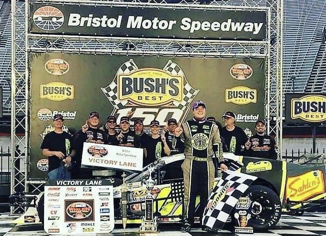 PubTableRacers tweet media