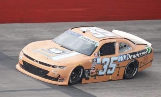 PubTableRacers tweet media