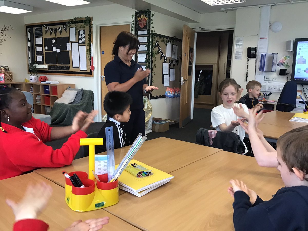 SacredY4's tweet photo. We have had an amazing visit from Gie this afternoon. Gie is a physiotherapist. She is also an athlete for the Great Britain Dragonboat Squad. She came to speak to us about about how physiotherapists help athletes and what it is like being a GB Athlete. #SH7PE #SH7Science https://t.co/Hz8mVvjUny