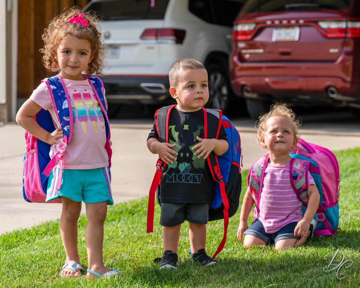 coble21's tweet photo. I'm on vacation this week, so I get to spend extra time with these three..... BRATS!!!

#usccemp https://t.co/hqFzjWIBVU