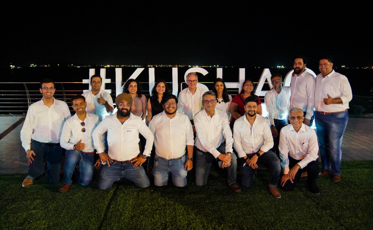 What a wonderful evening at the #KUSHAQMonteCarlo launch! The backdrop, the style, the people... the whole ambience was inspiring, magnificent and glamourous - The perfect setting to celebrate the journey and the successes.
#TheLookThatMatters