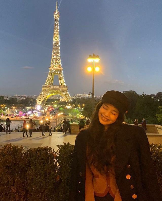 ⠀⠀
⠀⠀
⠀      ﹫⠀akrrdol posted a pic
⠀⠀    ⚘⠀disabled
         ♡   paris

         "accompany mee"