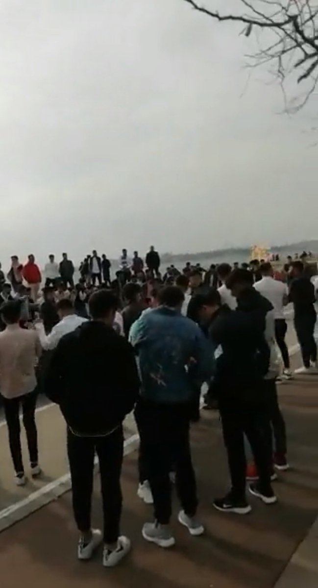 nocontexteses's tweet photo. Rahatsız Oldukları             Sessiz Kaldıkları https://t.co/s0ECmaDkP8