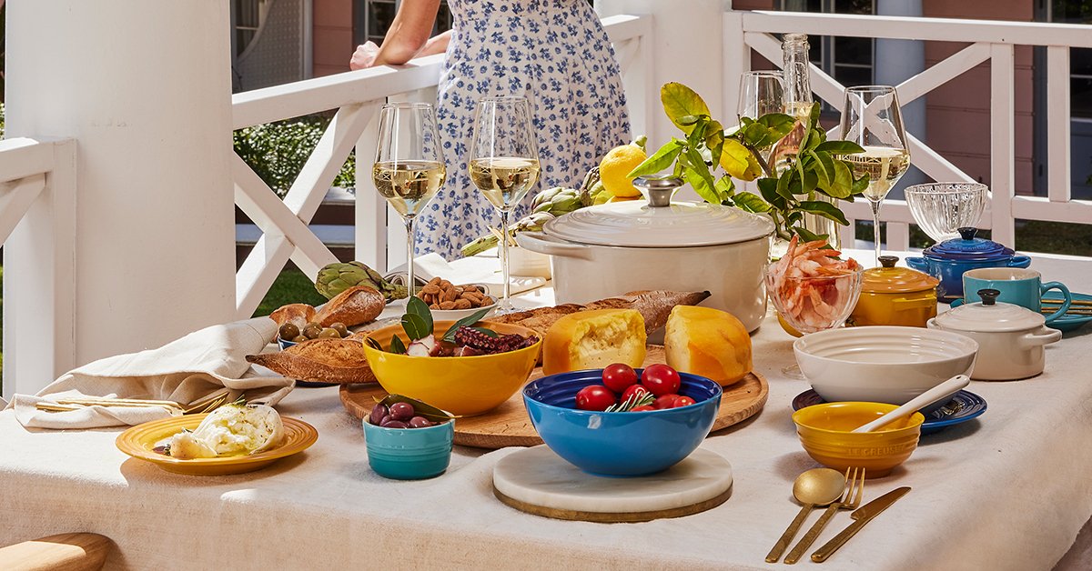 LeCreusetSA's tweet photo. Say au revoir to dreary dining with a beautifully fresh tablescape. 🍋
Shop the NEW #RivieraCollection now: https://t.co/O18M2unbqG
#LeCreuset #NewCollection #GetYours #ShopNow https://t.co/wHQDWApnWF