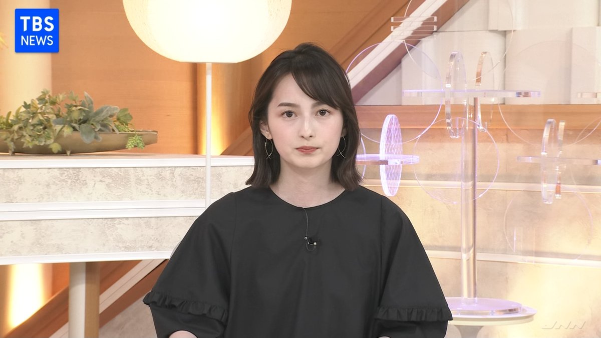 山本恵里伽アナ