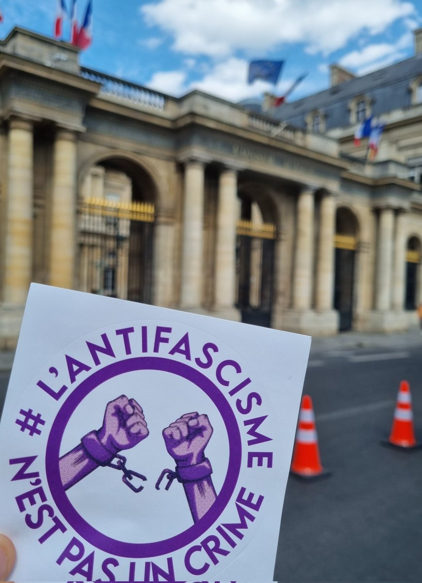 comitesoutien69's tweet image. Les avocat-es et les personnes notifié-es dans la dissolution de La GALE @antifa_lyon seront présent-es demain au conseil d'état pour le référé liberté. ✊🏿✊🏽✊🏻
Lien pour faire un don pour les frais juridiques. #stopdissolution #antifas #GALE 

helloasso.com/associations/t…