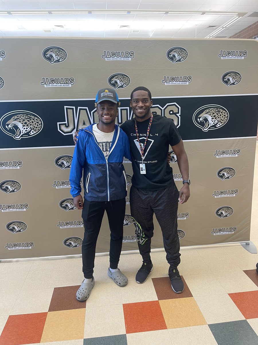 Proud of this kid right here <a href="/croix_burney4/">Croix Burney</a> took that next step in your career and a huge one! Happy to have made an impact thus far in your journey. Can’t wait to watch you shine at the next level <a href="/TeamFullGorilla/">Team Full Gorilla</a>