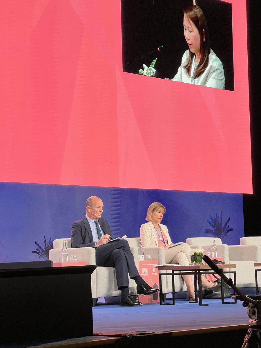 It has been an absolute pleasure to meet with #EBRDdonors at the #EBRDam in Marrakech. Immensely grateful for the strong backing by our partners for our plans to support Ukraine now &amp; in the future <a href="/EBRD/">The EBRD</a>