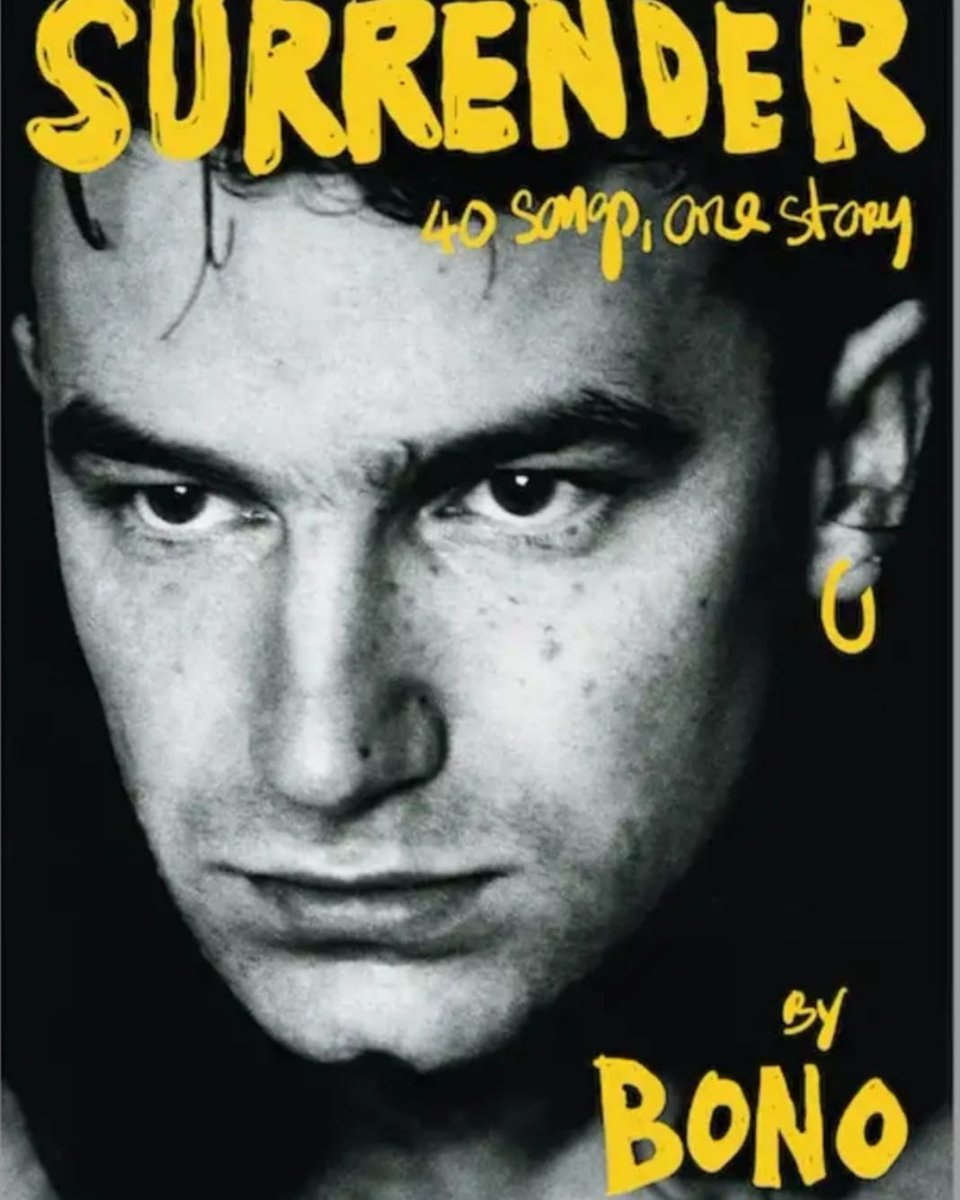 ultravioletu2's tweet photo. HELP! Hoje é natal no fandom do U2! O aniversário é do Bono, mas quem vai ganhar o presente é a gente! E quem vai trazer é a @intrinseca ! Ajudande de Papai Noel U2! Intrínseca!!! Quando é que chega, hein? Diz, please!!! #ansiosos #feliznatal #bono #happybdaybono https://t.co/g8B5fnJ8Wf