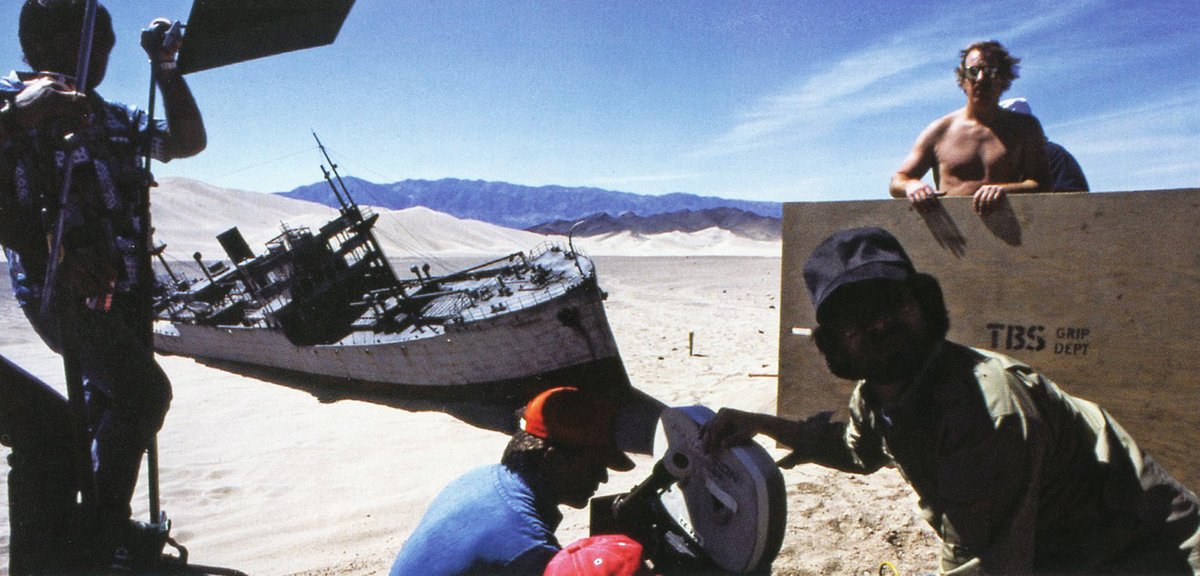 damoviebuff's tweet image. Some great pictures I found online (From Left to Right) #Ambulance #SugarlandExpress #CloseEncountersofThe3rdKind #Oppenheimer #MichaelBay #ChristopherNolan