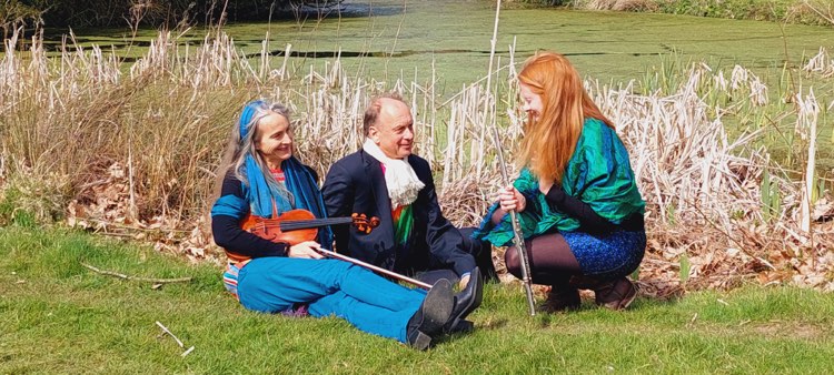 Perfomances by <a href="/BirdsongPlanet/">PlanetBirdsong</a>'s musical partners The Conference of Birds coming up in #Perthshire #Galloway, #Yorkshire and #Oxfordshire theconferenceofbirds.com/2022-events.ht… <a href="/woodmeadowtrust/">Three Hagges Woodmeadow</a> <a href="/TheCatStrand/">CatStrand</a> <a href="/FingaskCastle/">Fingask Castle</a> <a href="/onformsculpture/">on form sculpture</a> <a href="/pcowdrey/">Peter Cowdrey</a>