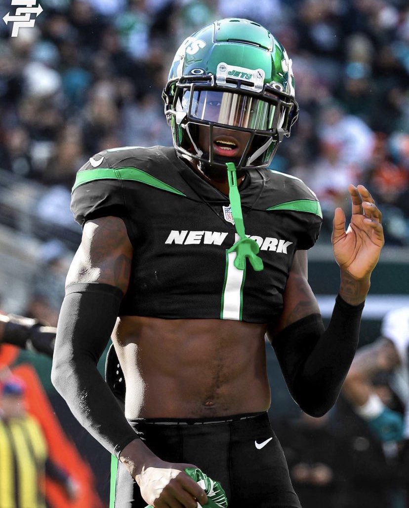 Paul Andrew Esden Jr on X: 'It is official Ahmad 'Sauce' Gardner  (@iamSauceGardner) is going to be rocking the No. 1 #Jets jersey after  coming to a financial agreement w/ DJ Reed