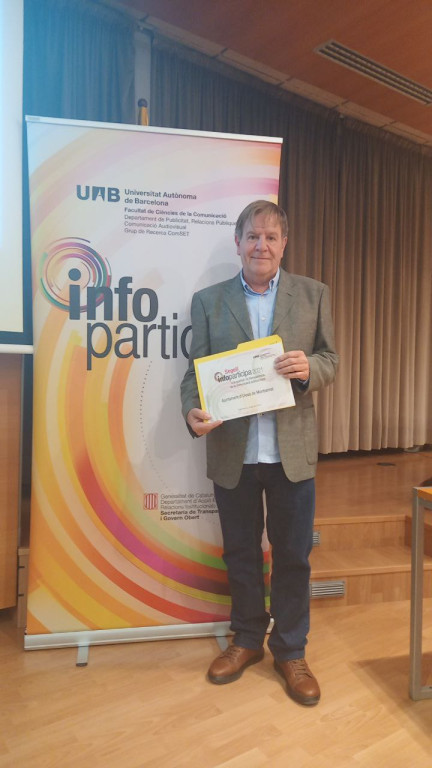 AjuntamentOlesa's tweet photo. 👉 Només 43, dels 947 ajuntaments catalans, han obtingut enguany el 100% dels indicadors.
➕ Llegeix la #notícia completa al web municipal: https://t.co/nD6yTXu7ky
#transparència #infoparticipa #comunicaciolocal https://t.co/KT7ijjpPXe