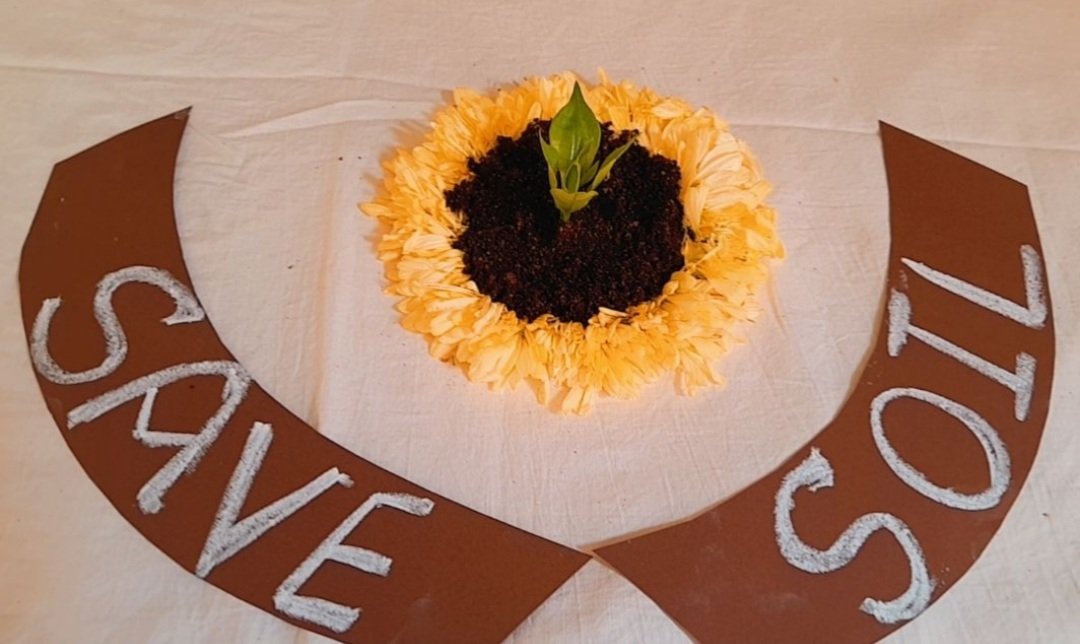SnapDay1's tweet photo. உயிர்கள் துளிர்க்க மண் காப்போம் 
#SaveSoilAtCOP15 https://t.co/Y3xzLNs0rz