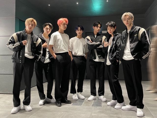 uligis's tweet photo. mini thread!!: энхайпен как феи винкс 🧚🏻‍♀️ https://t.co/2yzv9BYjSY