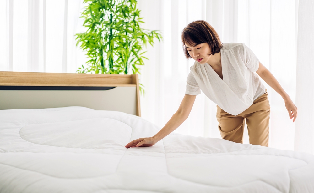 RoersAmy's tweet photo. A little late to your spring cleaning? That's no problem! Today is #CleanUpYourRoomDay, so there's no time like the present to do some tidying up. https://t.co/kv4AOsMs2c