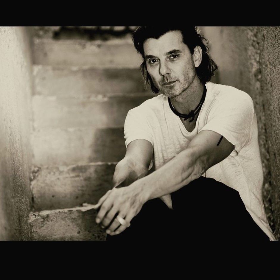 bushofficial's tweet photo. Tune into @buzzfeedtasty's YouTube tomorrow at 12pm pst as @GavinRossdale joins @dominiquecrenn to raise funds for @WCKitchen #ChefsForUnity https://t.co/jPjLuUK6dG