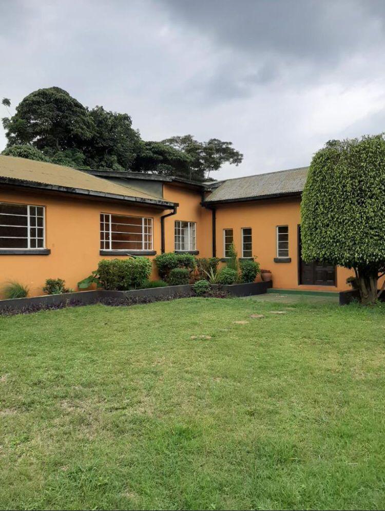 FrenPropertie's tweet photo. 3 BEDROOM HOUSE TO RENT AT KAREN MIOTONI
  located at quite environment,easy to access to Airport, Karen hospital, THE HUB.
Renting at 180k per month https://t.co/fLOa5S09YN