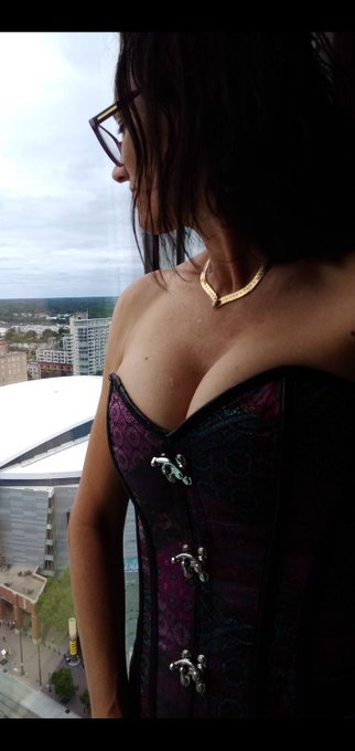 The concert was great stayed at same hotel as Snoop only knee this because we left at the same time he<a href="/tag/rt"class="tags"><span>#rt</span></a>