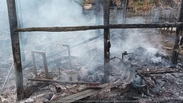 PartnersRelief's tweet photo. 1/3 February: The Myanmar Military launched 4 airstrikes across the Putao region in Kachin State, #Myanmar. Civilians are targeted in the crossfires of fighting between the Myanmar Military &amp; local militia groups. 2,000 people flee into the jungle. #WhatsHappeningInMyanmar https://t.co/WTjlwzejnx