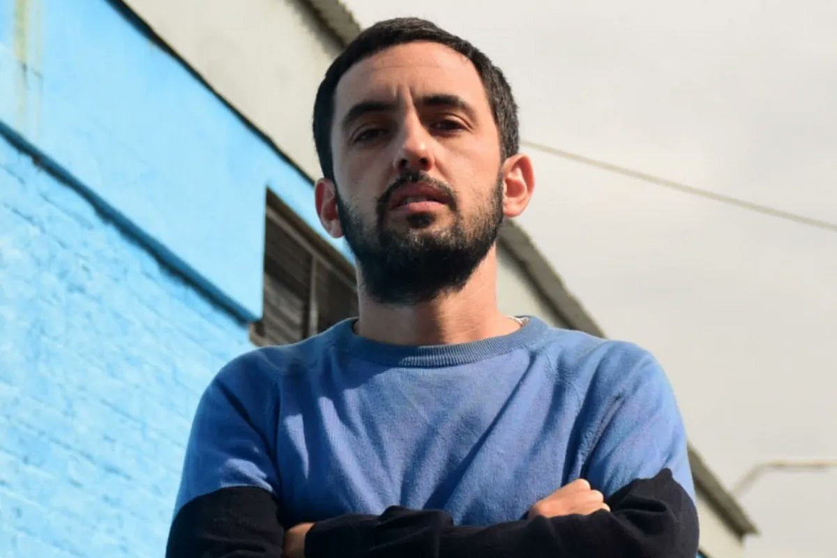 Entrevista a Julián Scher, acaba de publicar "Socios eternos", un libro que ahonda en las biografías de 46 detenidos-desaparecidos simpatizantes de la Academia: "El reconocimiento implica que nunca más dejarán de figurar como socios"

✍️<a href="/Andres_Burgo/">Andres Burgo</a> | bit.ly/3FEsysj