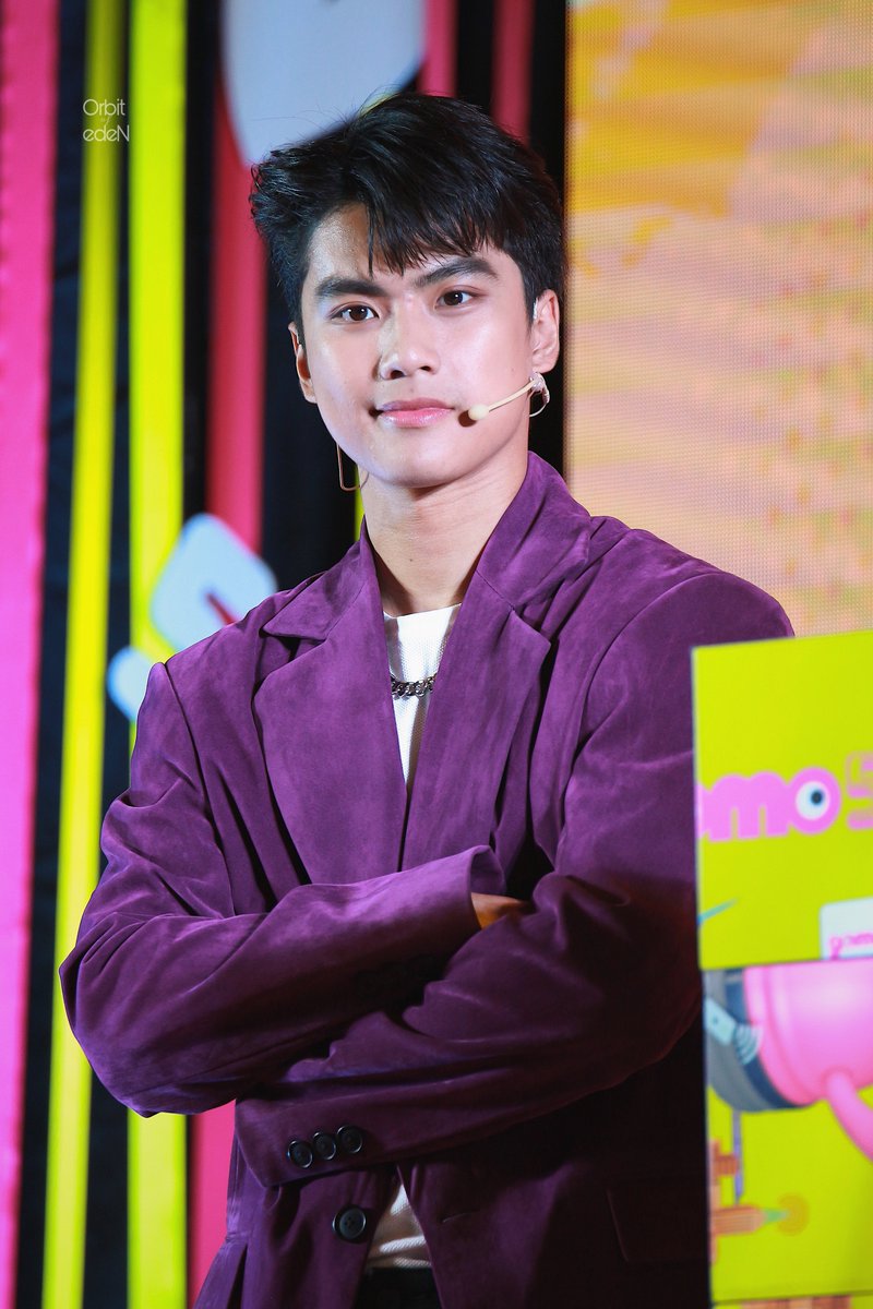 orbit_of_eden's tweet photo. ทักครับ! 😏

#GOMO5GxOhmNanon
#ไวไปไหมถ้าจะขอเป็นมากกว่าเพื่อน 
#ohmpawat #mynameisnanon 
#โอมนนน #OhmNanon https://t.co/P7LTAQrgMw