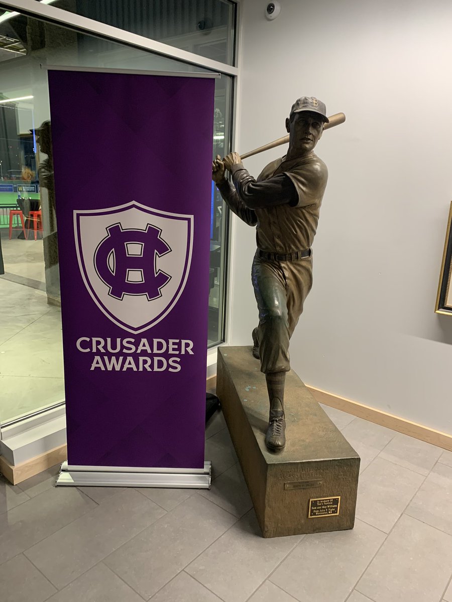EdKahovec's tweet photo. Great night at the Crusader Athletic Awards and congratulations to our guy Nick Wang on taking home the Male Rookie of the Year award! https://t.co/padWPdCmTr