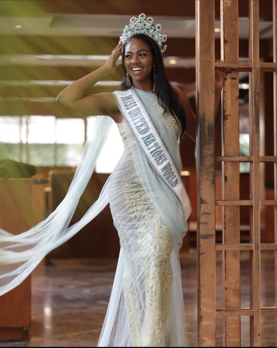 TerriKarelle's tweet image. Congratulations TONI-Ann!!!!!!  The brand new sparkling Miss United Nations World. 

I remember when she entered miss universe jamaica and brought produce from her farm to share with us. 

I interviewed her on my podcast and she left me in awe