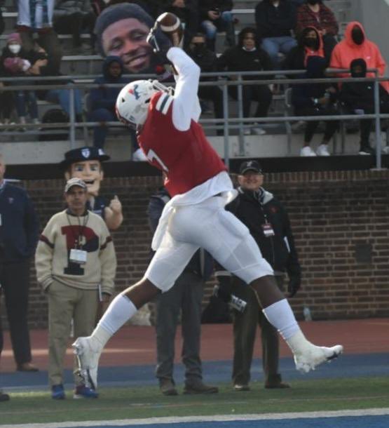 JakeHsu22's tweet photo. So excited to announce that I’ll be joining the Penn football team this fall. Thank you to the coaches for this opportunity and I can’t wait to get started!🔵🔴 @PENNfb @CoachBobBenson @coach_ru @CoachPriore https://t.co/NZM18oQLib