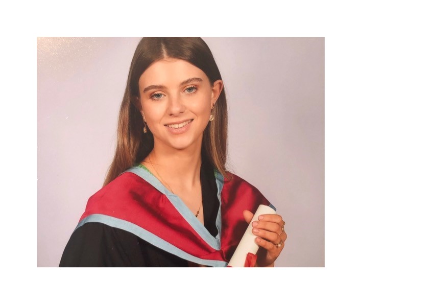 QUBPsych's tweet photo. Well done to Lydia McKeown who has successfully received NINE DTP funding to join our #QUBPsych #PhDCommunity, working on a study looking into ‘The Experience of Loneliness during Adolescence when a Parent has Cancer’
#Congrats #PhD #PhDfunding #Loneliness #CancerChildren https://t.co/qMcvizEqEV