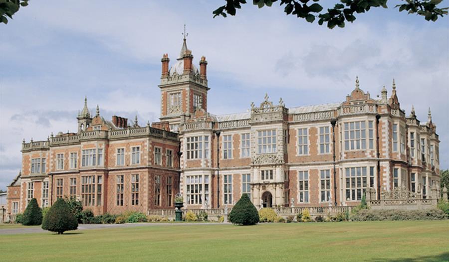 We’re really excited about our upcoming Members’ Day, taking place in Crewe Hall, Cheshire on 21st June 2022.  Check out our website to find out more information about exhibition opportunities bit.ly/bwfmembersday

#woodworking #woodwork #woodworker #joinery