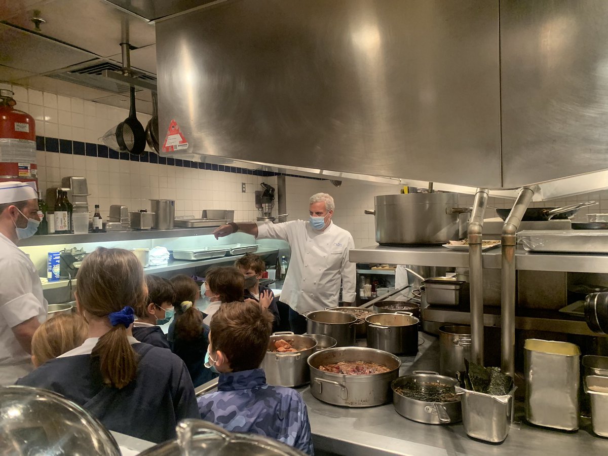 The third graders  from the @LyceeFrancaisdeNY staring their residence at @LeBernardinNY with @ChefEricRipert!