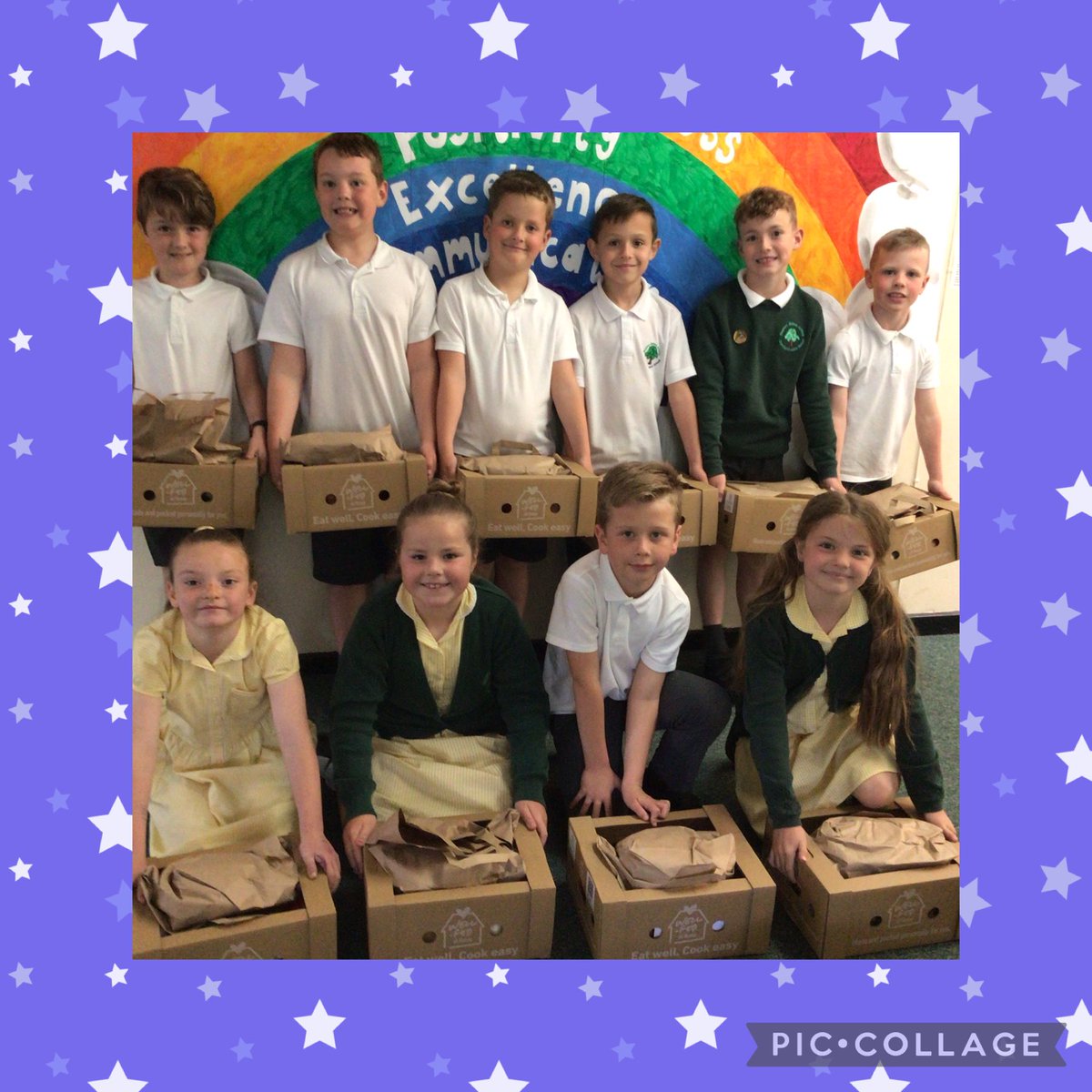 Overchurch_Jnrs's tweet photo. Year 3 children receiving their ‘Well Fed at home’boxes today. Thanks Miss Clucas for working with Neo to organise the tasty recipe boxes full of healthy food and cooking ideas. We can’t wait to see pictures of your cooking.⁦@CanCookWellFed⁩ https://t.co/NmK6tLVtp6