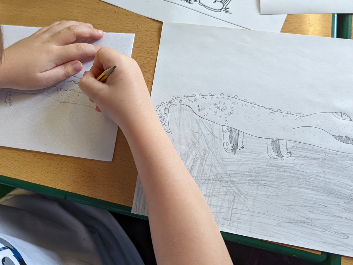 Miss Mitchell tweet media