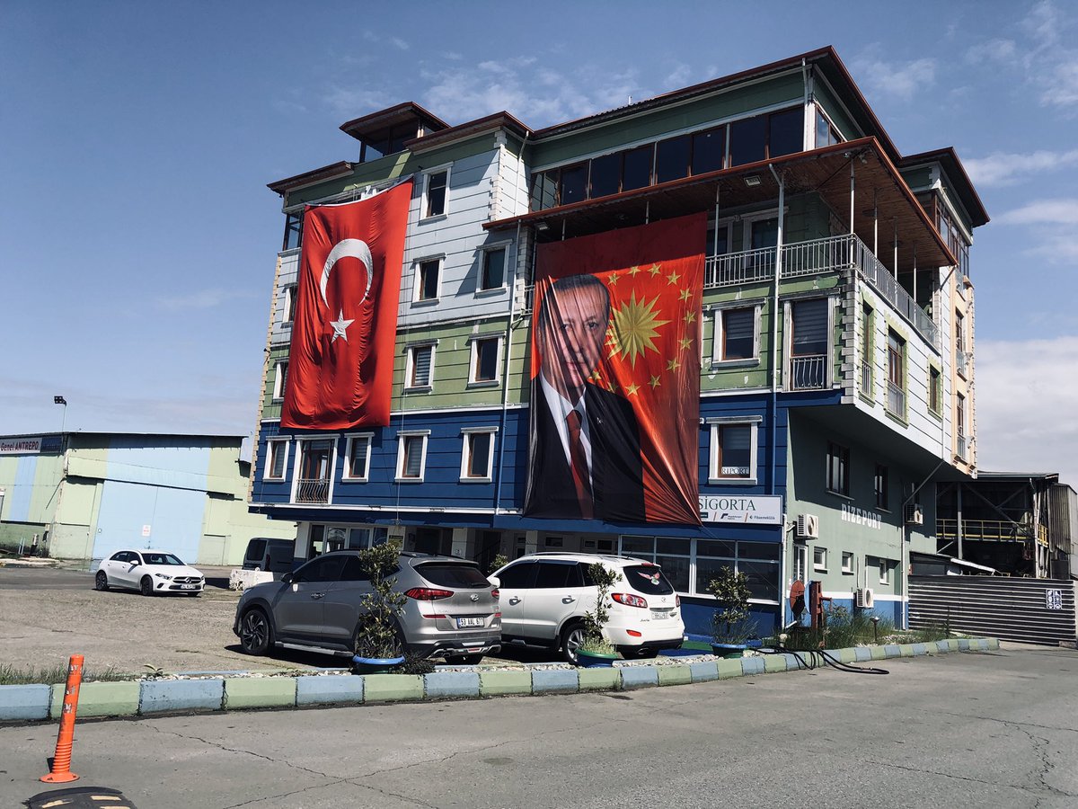 CilliogluAsim's tweet photo. #Rize için tarihi gün yaklaşıyor!
Rize’de asrın projesi olarak adlandırılacak #devproje havalimanı hayata geçerken:Rize’yi tanıtım olarak üst lige taşıyabilmek için önümüzde tarihi fırsat var.
Rize böyle bir tanıtımı hiç görmedi;
#Rizede Devlet başkanları ağırlanacak
@tcbestepe https://t.co/aGEr1TTCAX