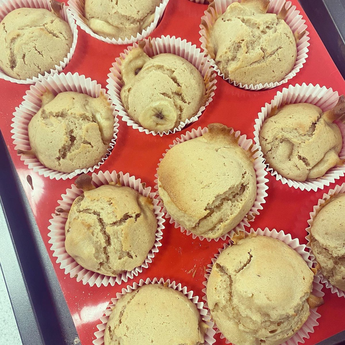 Whitmore_Food's tweet photo. 8X2 & 8Y2 had their breakfast fruit muffin practicals today. A wide range of fruits & flavours explored by all.
Students were excellent. To achieve what they do in 45-50min is amazing. Da iawn all @Caldicot_Sch
#dtfood #edufood #edudt #foodie #teachfood https://t.co/nJ9bRuKKlc