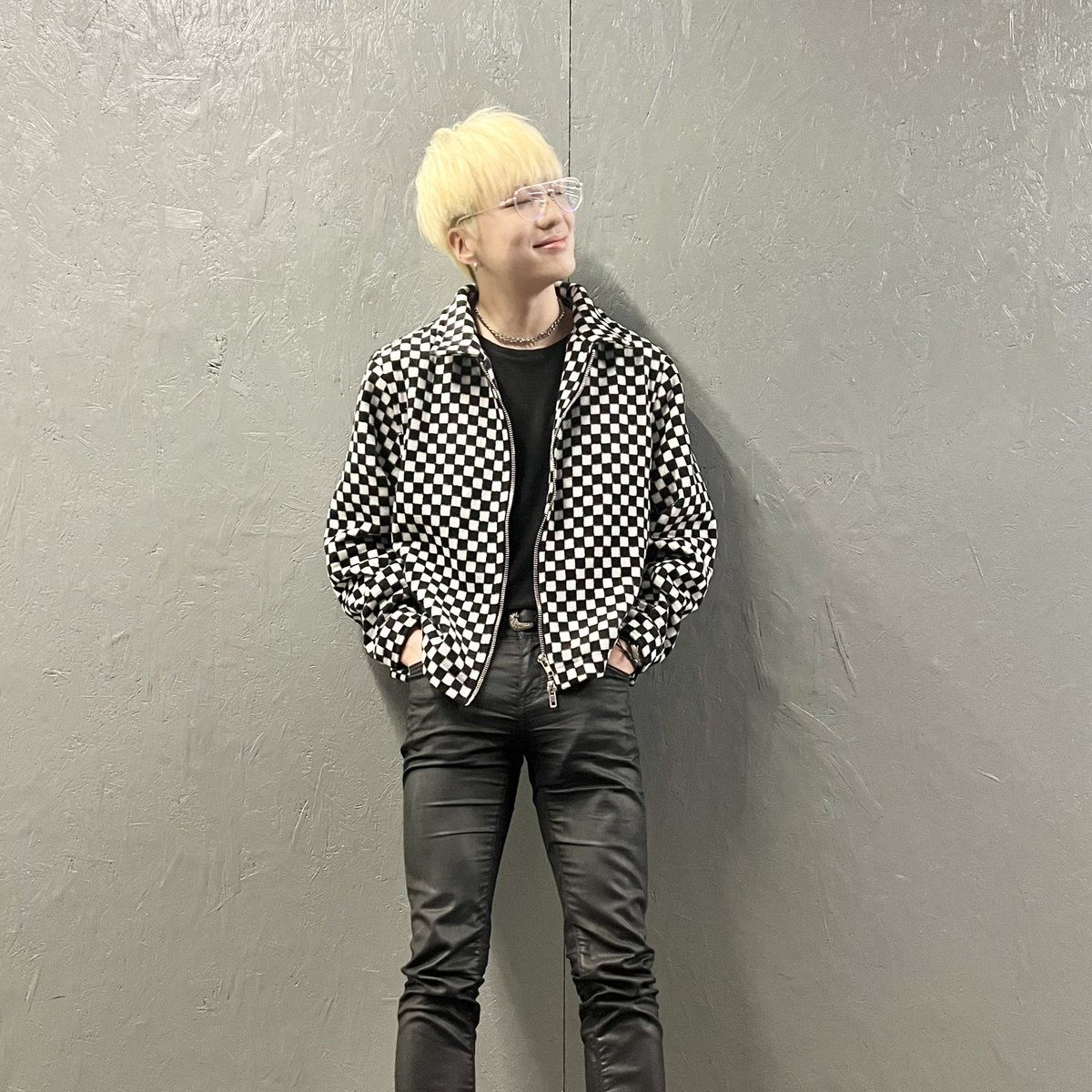 official_yoon_'s tweet photo. 😶😶🙂🙂 https://t.co/3aIgbLyLOK