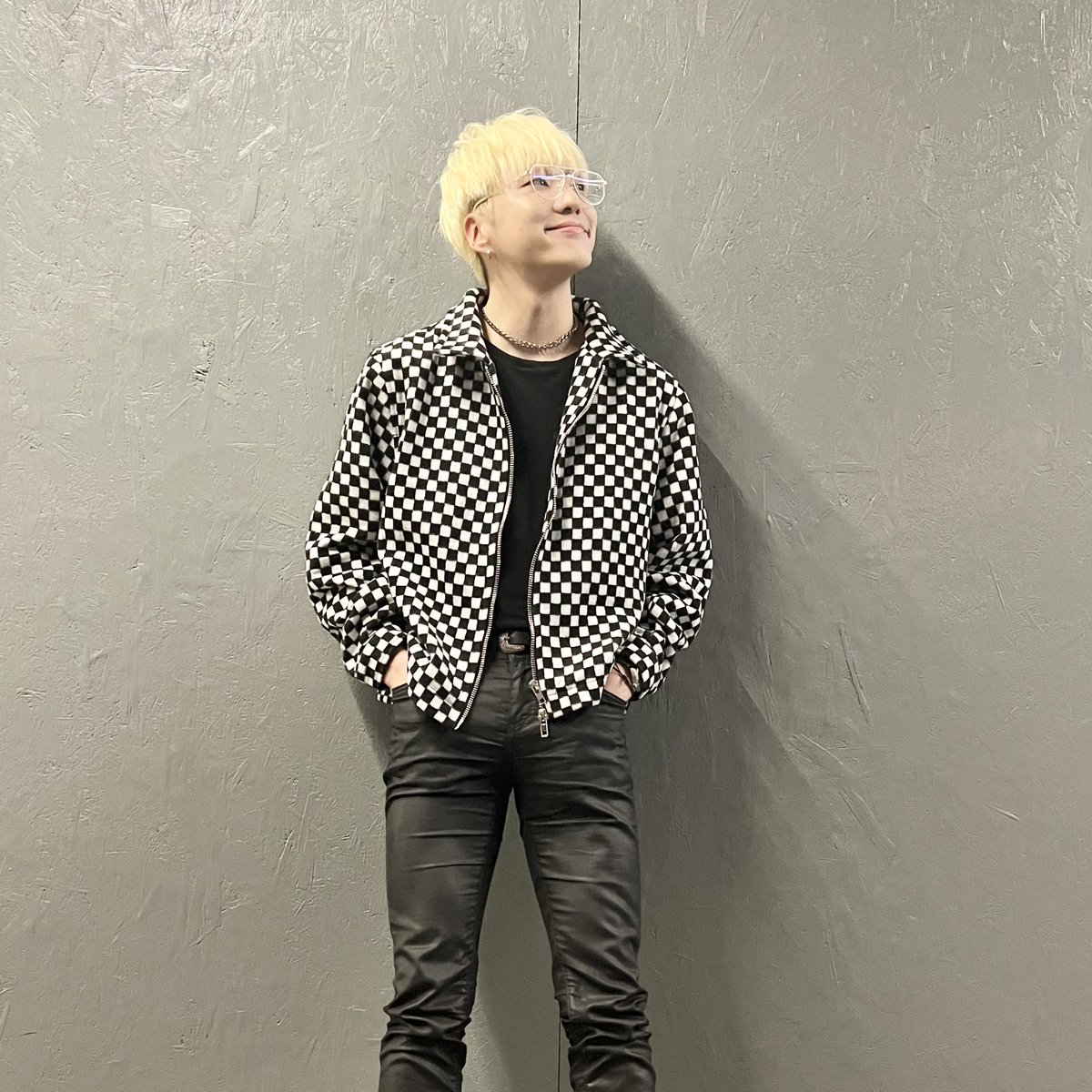 official_yoon_'s tweet photo. 😶😶🙂🙂 https://t.co/3aIgbLyLOK