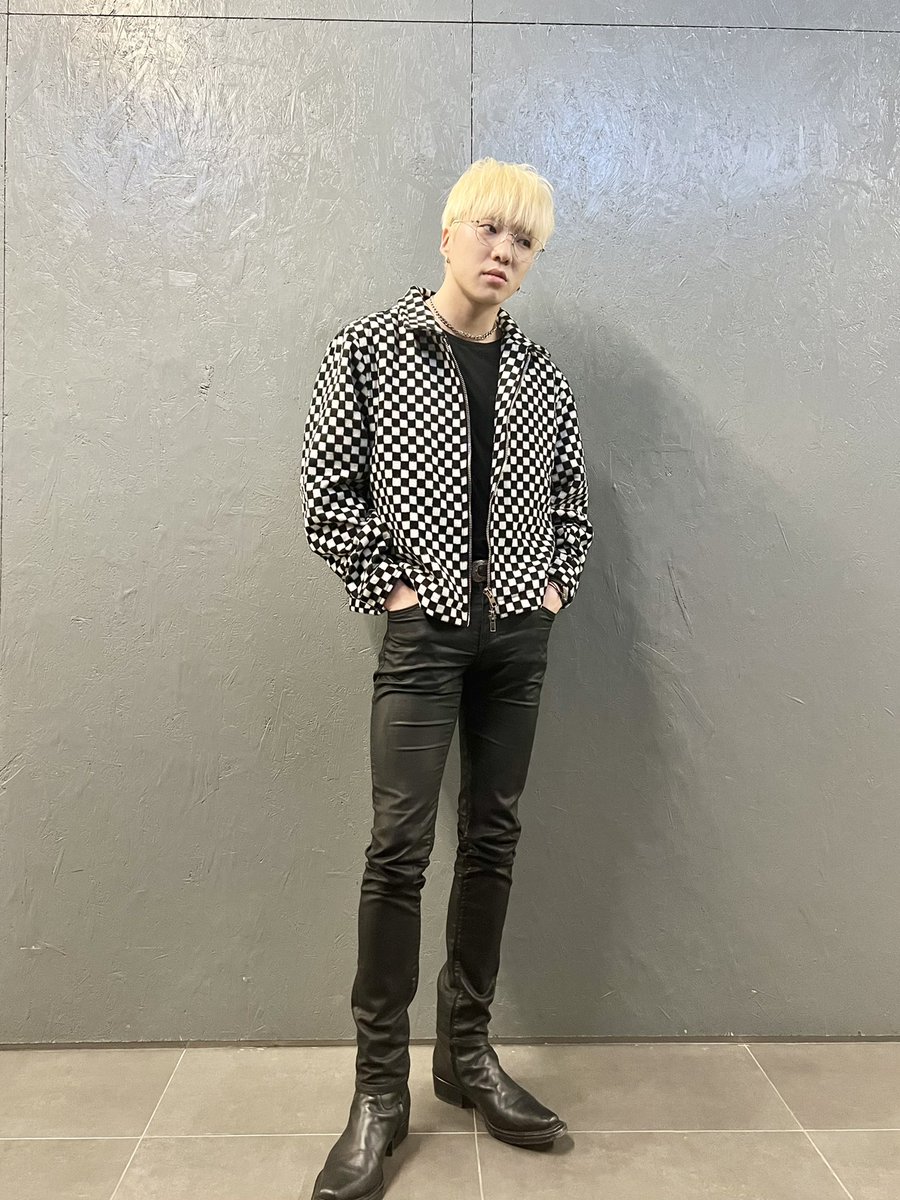 official_yoon_'s tweet photo. 😶😶🙂🙂 https://t.co/3aIgbLyLOK