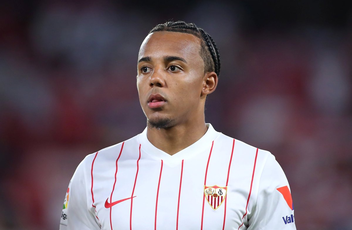 LDNFootbalI's tweet photo. Chelsea and Tuchel’s current top defensive targets, from a combination of sources…

• Jules Koundé (CB)
• Kalidou Koulibaly (CB)
• Joško Gvardiol (CB)
• Marc Cucurella (LWB/LB) https://t.co/hyyIsAtqZ2