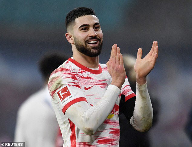LDNFootbalI's tweet photo. Chelsea and Tuchel’s current top defensive targets, from a combination of sources…

• Jules Koundé (CB)
• Kalidou Koulibaly (CB)
• Joško Gvardiol (CB)
• Marc Cucurella (LWB/LB) https://t.co/hyyIsAtqZ2