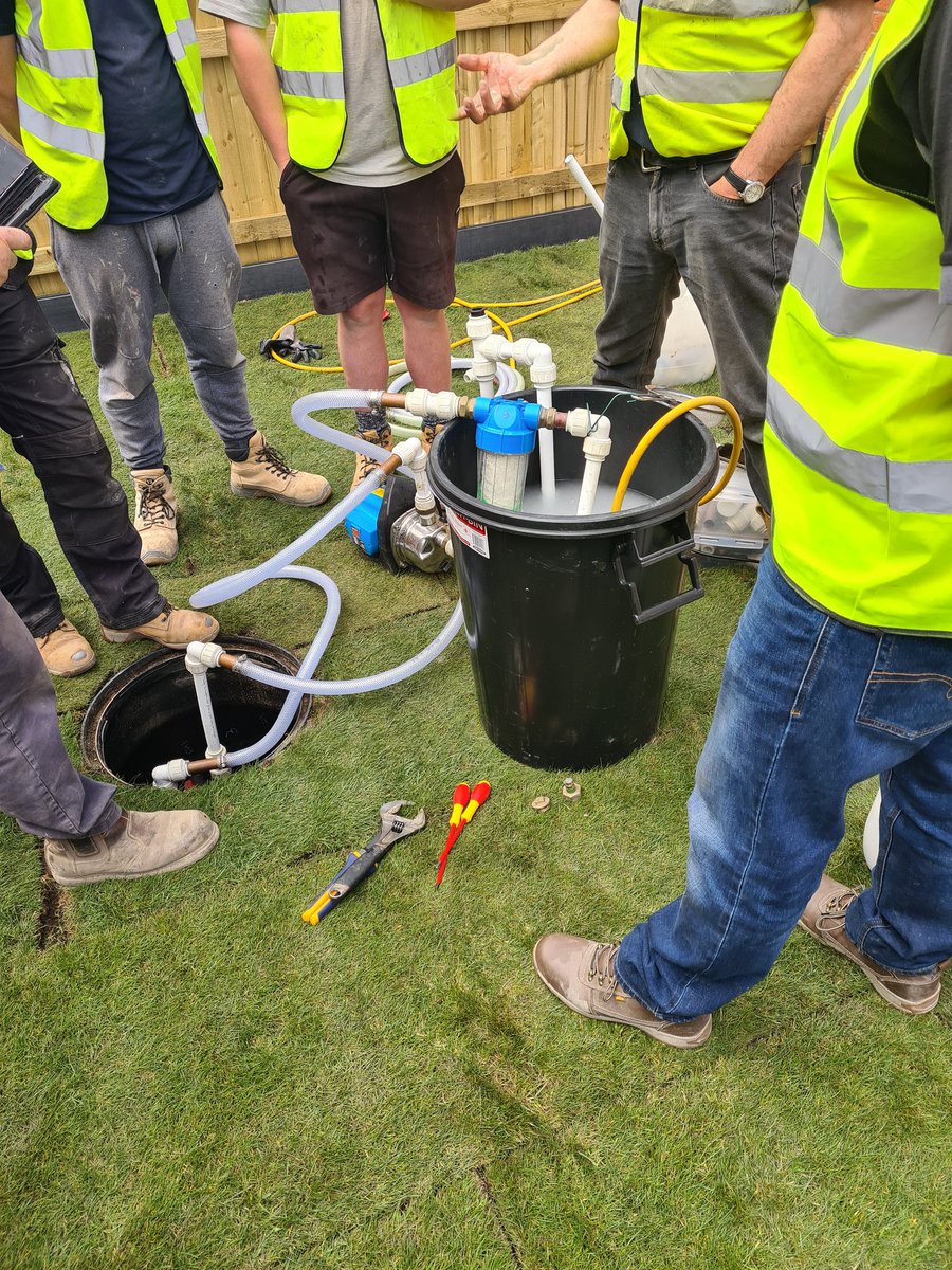 Great to be on site today in #Worcester to see the progress of our Northwick Road site 🏘 Also got a demonstration for the ground source heat pumps being used on this site, thanks to @KensaContracts 👷‍♀️ #sharedownership #renttobuy #affordablerent