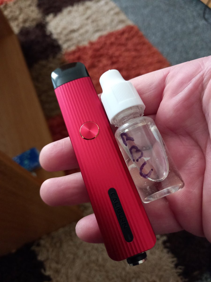 Vaping40watts's tweet photo. #vaping the Raspberry and blackcurrant today and as always its heaven to #vape ..
12 drops of Raspberry tfa
10 drops of blackcurrant tfa
I like it strong...
Flavours as always from @prime_vapour #diyeliquid #ukvaper #vaperuk #vapeon #vapefam #eliquid https://t.co/sRI1U19yNP