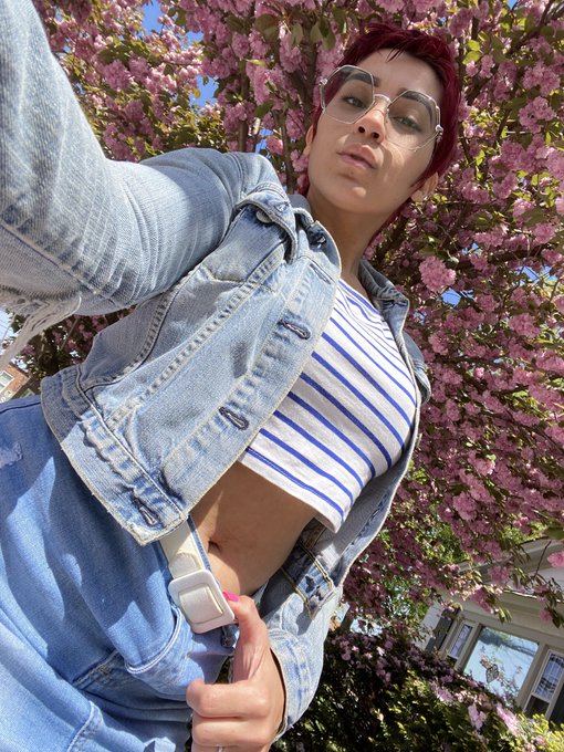 Good mornting!!  I can&rsquo;t wait till the summer time y&rsquo;all! https://t.co/QA0egDKA7A<a href="/tag/facefetish"class="tags"><span>#facefetish</span></a><a href="/tag/sahryesaturday"class="tags"><span>#sahryesaturday</span></a>