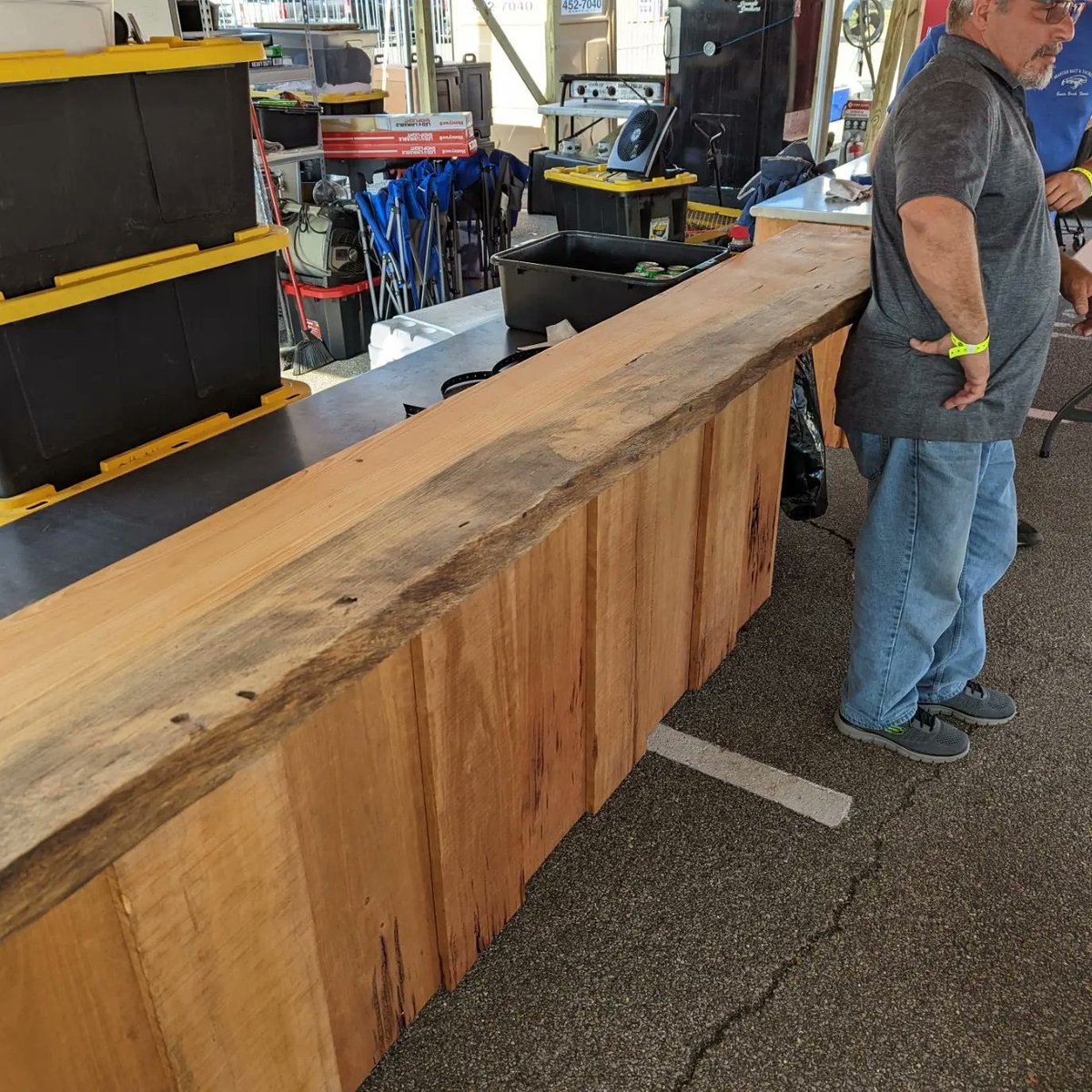 team_waterdog's tweet photo. Getting set up at MIM #wcbcc22 #mim2022 #bbq @team_waterdog https://t.co/d9AZ8NznjS