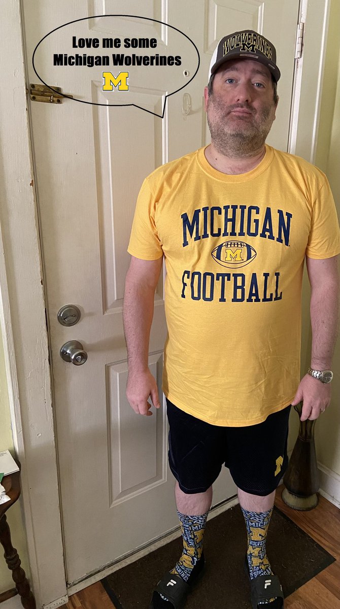 cheezybizkutz's tweet photo. When your chat talks you into a sub/bitty goal to wear @UMichFootball gear being a @OhioStateFB die hard fan and they hit it. Then they troll you in game and have you paint your car those awful colors. #OhioState #michigan #CFB #TwitchStreamers #goalssmashed https://t.co/M8SmmTwAtr